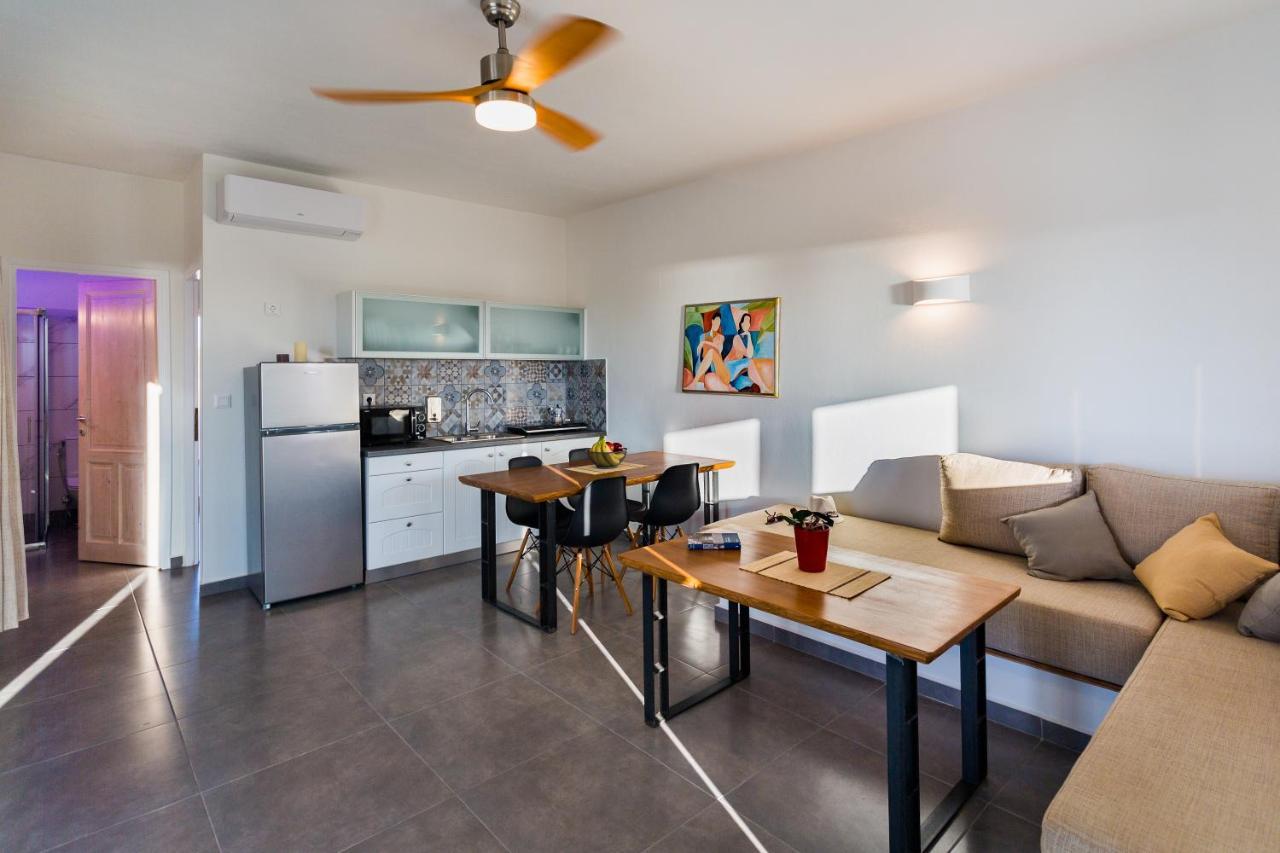Dolce Vista - Sea View Apartments Páros Zewnętrze zdjęcie